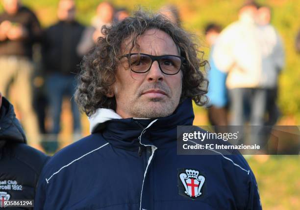 Head coach Vito Grieco of Pro Vercelli FC looks on during the Viareggio Cup match FC Internazionale U19 and Pro Vercelli U19 on March 21, 2018 in...