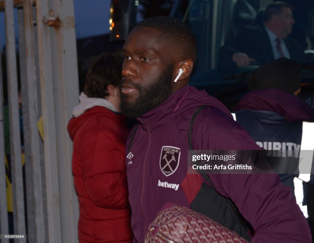 Dagenham and Redbridge v West Ham United: Friendly