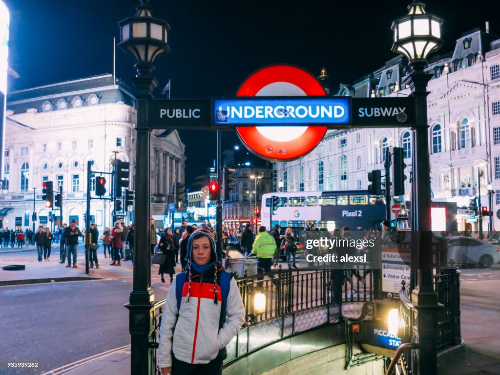 Piccadilly Circus London unterirdische Zeichen u-Bahnstation