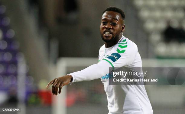 Khaled Narey of Fuerth reacts during the second Bundesliga match between FC Erzgebirge Aue and SpVgg Greuther Fuerth at Sparkassen-Erzgebirgsstadion...