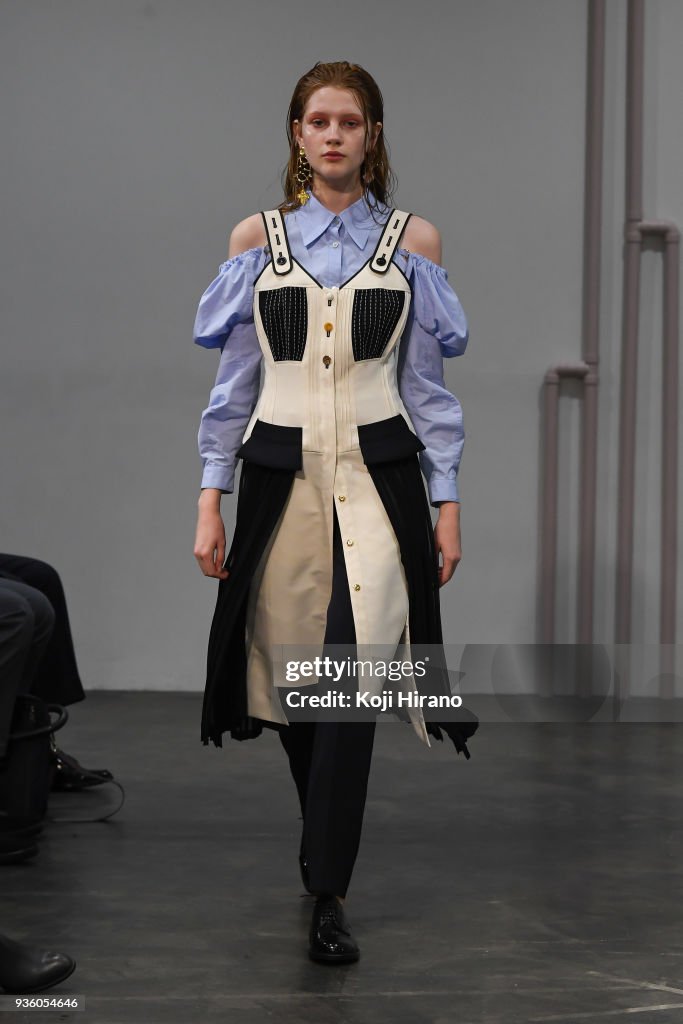 AKIKOAOKI - Presentation - Amazon Fashion Week TOKYO 2018 A/W