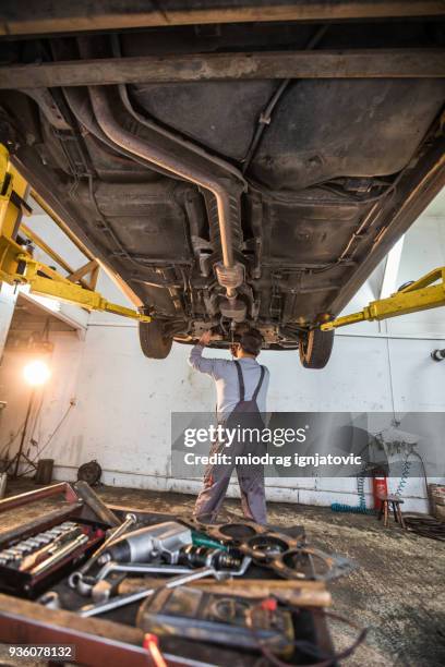 finding the problem and fixing it - socket wrench stock pictures, royalty-free photos & images