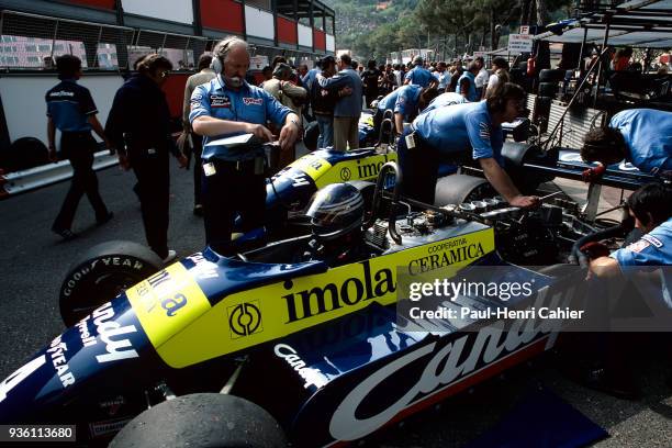 Brian Henton, Maurice Philippe, Tyrrell-Ford 011, Grand Prix of Monaco, Circuit de Monaco, 23 May 1982. Brian Henton with Maurice Philippe, chief...