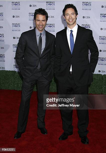Eric McCormack and Tom Cavanagh arrive at the 35th Annual People's Choice Awards at The Shrine Auditorium on January 7, 2009 in Los Angeles,...