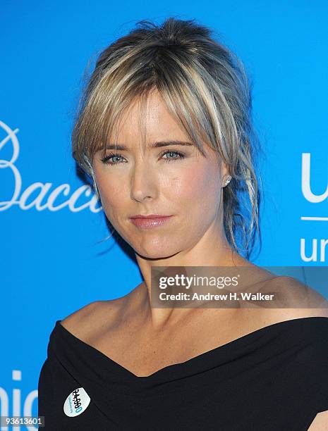 Actress Tea Leoni attends the 2009 UNICEF Snowflake Ball at Cipriani 42nd Street on December 2, 2009 in New York City.