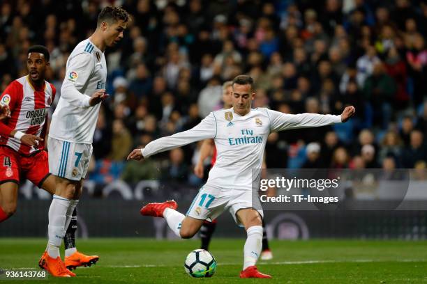 Lucas Vazquez of Real Madrid kicks the ball during the La Liga match between Real Madrid and Girona at Estadio Santiago Bernabeu on March 18, 2018 in...