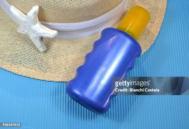 summer straw hat with sun cream - cream colored hat stock pictures, royalty-free photos & images