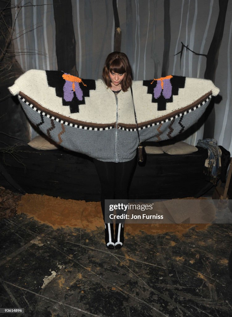 Where The Wild Things Are - UK Premiere - Inside Arrivals