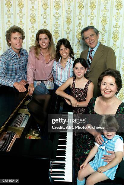 Cast gallery - Season Four - 9/21/78 Gary Frank , Meredith Baxter-Birney , Kristy McNichol , Quinn Cummings , James Broderick , Sada Thompson ,...