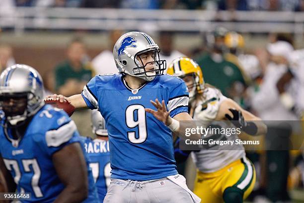 Quarterback Matthew Stafford of the Detroit Lions looks to pass the ball during the game against the Green Bay Packers on November 26, 2009 at Ford...