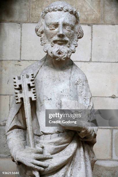 Statue in Notre-Dame cathedral, Rouen : St Peter. France.