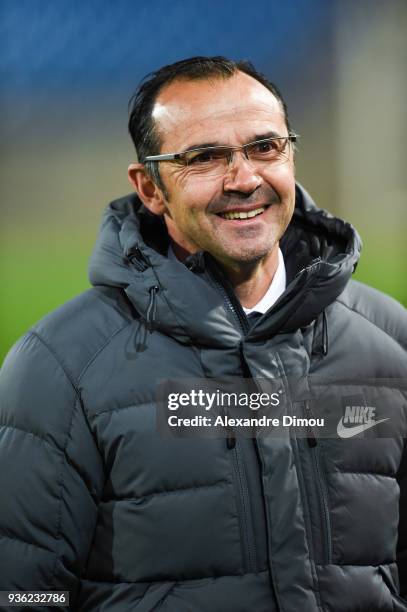 Jean Louis Saez head coach of Montpellier during the women's Champions League match, round of 8, between Montpellier and Chelsea on March 21, 2018 in...