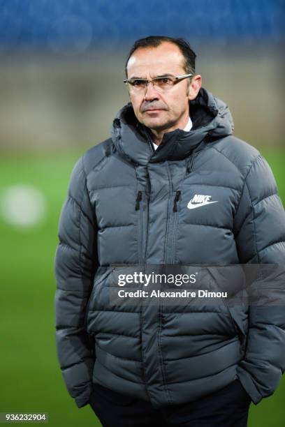 Jean Louis Saez head coach of Montpellier during the women's Champions League match, round of 8, between Montpellier and Chelsea on March 21, 2018 in...