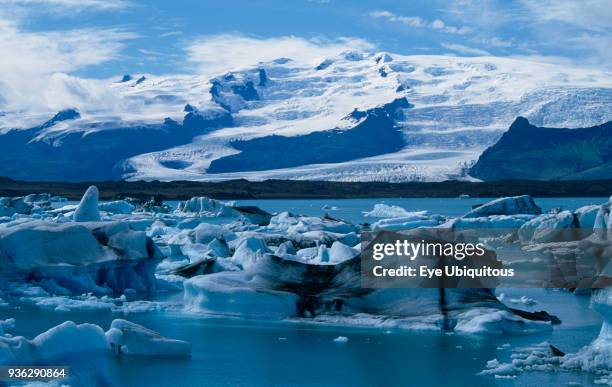 Iceland, Jokulsarlon Glacier, View across river lagoon with the Breidamerkurjokull Glacier.