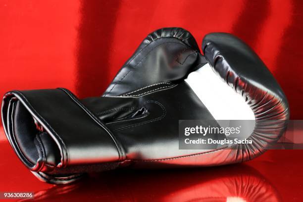 103 Boxing Gloves Wallpaper Photos and Premium High Res Pictures - Getty Images 103 Boxing Gloves Wallpaper Photos and Premium High Res Pictures - Getty Images