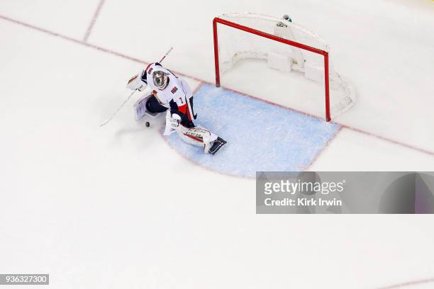 Mike Condon of the Ottawa Senators makes a save during the game against the Columbus Blue Jackets on March 17, 2018 at Nationwide Arena in Columbus,...