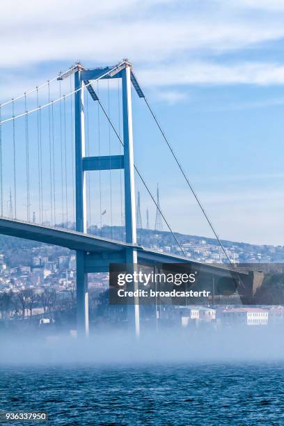 bosphorus bridge, istanbul, turkey - pont des martyrs du 15 juillet photos et images de collection