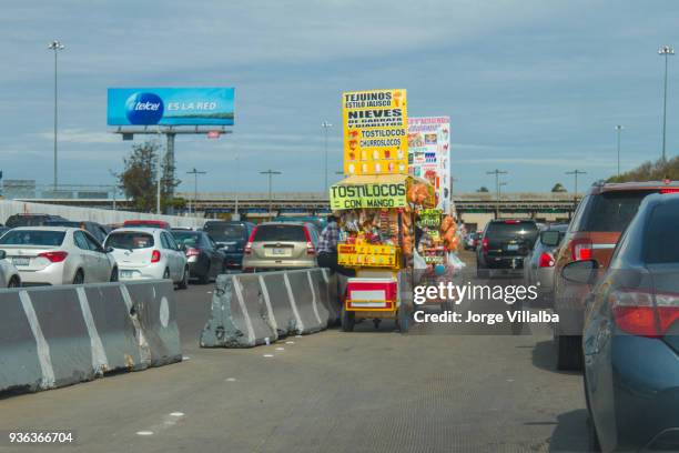 us customs and border protection otay mesa haven - mexico border wall prototypes stockfoto's en -beelden