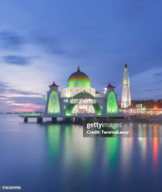 selat mosque, melaka, malaysia at sunset - masjid selat melaka stock pictures, royalty-free photos & images