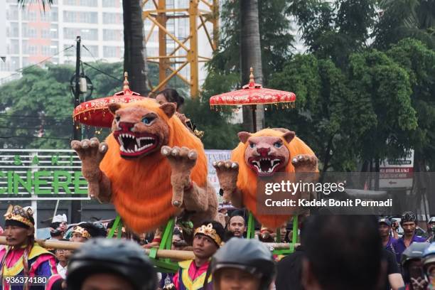 reog ponorogo parade på jakarta - ponorogo bildbanksfoton och bilder