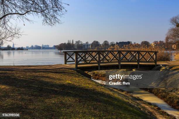 potsdam skyline - winter landscape at havel river, potsdam (brandenburg, germany) - potsdam brandenburg stock-fotos und bilder