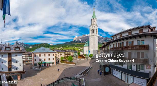 cortina d'ampezzo - cortina d'ampezzo foto e immagini stock