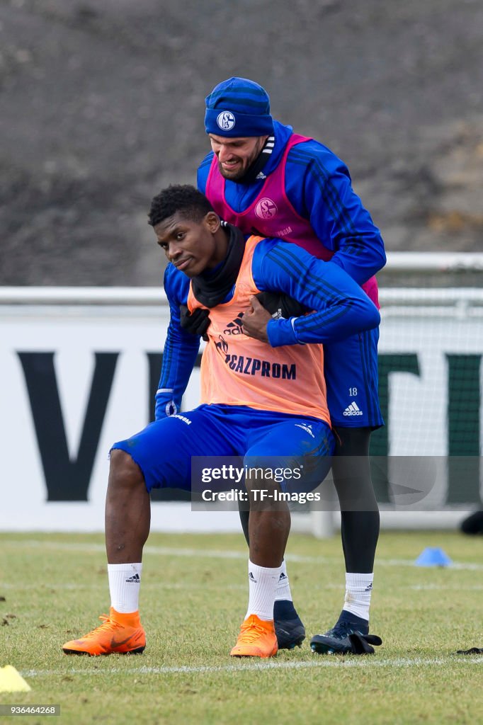 Schalke 04 Training Session