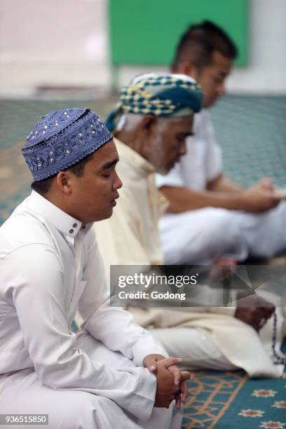 Masjid Musulman . Muslims praying. Ho chi Minh City. Vietnam.