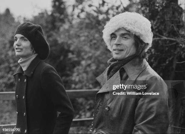 Jacqueline Kennedy Onassis and Soviet ballet dancer Rudolf Nureyev, guests at a dinner party in Turville, UK, 16th November 1968.