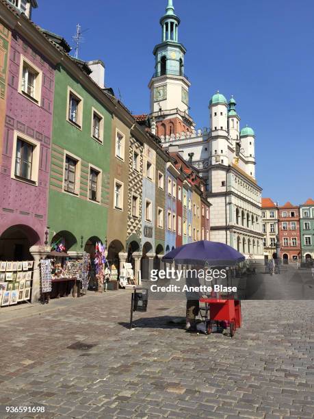 poznan - old town poznan photos et images de collection