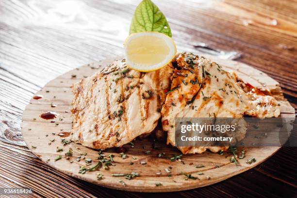 grilled chicken - cutlet stock pictures, royalty-free photos & images