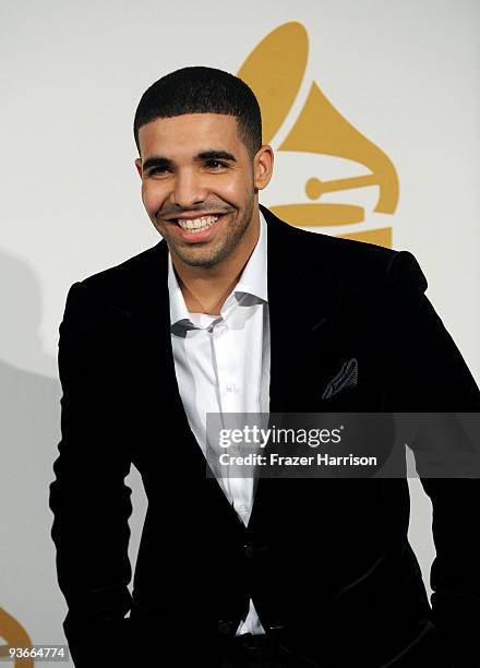 Drake In 2009 Drake Rapper 2009 Photos and Premium High Res Pictures - Getty Images