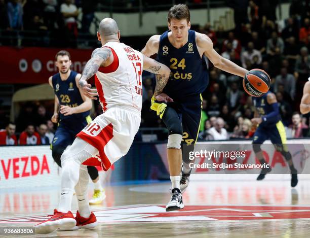 Jan Vesely of Fenerbahce in action against Pero Antic of Crvena Zvezda during the 2017/2018 Turkish Airlines EuroLeague Regular Season game between...