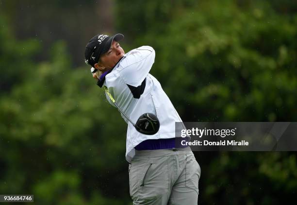 Alena Sharp tees off the 2nd hole during Round One of the LPGA KIA CLASSIC at the Park Hyatt Aviara golf course on March 22, 2018 in Carlsbad,...