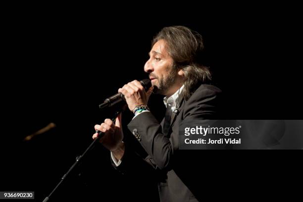 Antonio Carmona performs on stage at Sala Barts on March 22, 2018 in Barcelona, Spain.