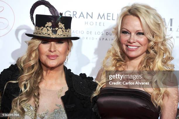 Singer Anastacia and actress Pamela Anderson attend The Global Gift Gala at the Thyssen-Bornemisza museum on March 22, 2018 in Madrid, Spain.