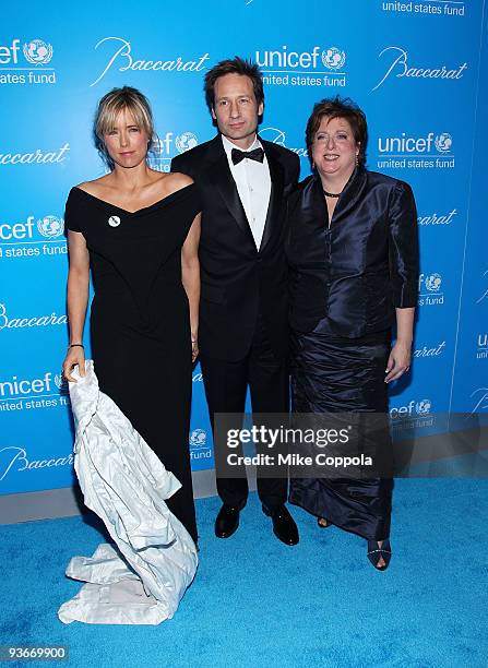Actors Tea Leoni, David Duchovny and US Fund for UNICEF President Caryl Stern attend the 2009 UNICEF Snowflake Ball at Cipriani 42nd Street on...
