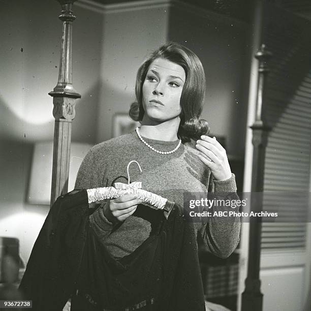 Mariette Rook 431 Mariette Hartley Photos Stock Photos, High-Res Pictures, and Images ...
