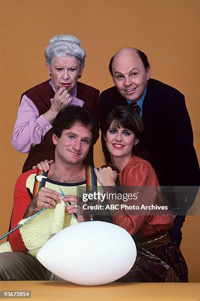 Elizabeth Kerr MORK & MINDY -
