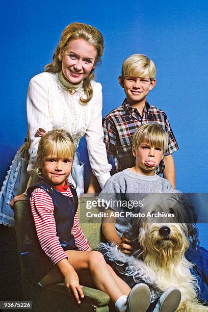 Pilot - Season One - 1/21/70, Phoebe Figalilly , a British nanny with psychic powers arrived at the home of Professor Harold Everett to take care of...