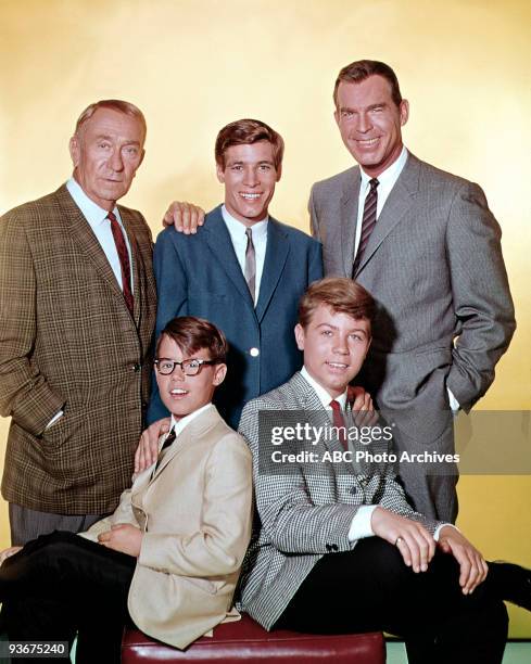 Gallery - Season 5 - 1965, Fred MacMurray stars as widowed aeronautical engineer Steve Douglas, raising his three sons with the help of William...