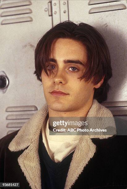 Dancing in the Dark" - Season One - 9/1/94, Angela awkwardly tried to get closer to Jordan Catalano .,