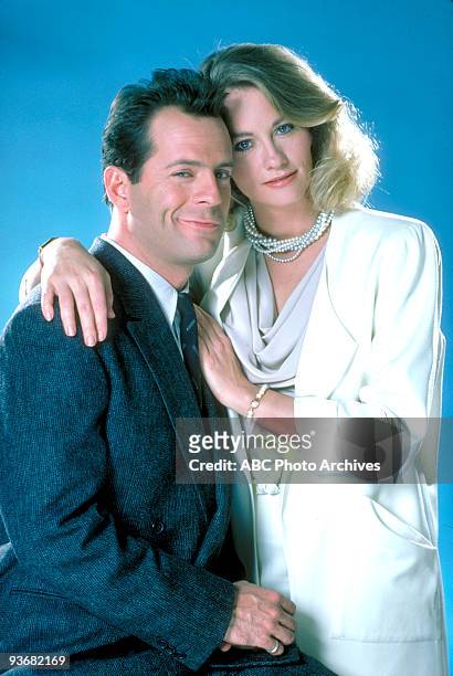 Gallery - Season Two - 2/19/1986, Cybill Shepherd stars as former fashion model Maddie Hayes, who has a reversal of fortune leaving her with few...