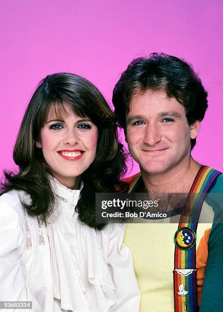 Gallery - Season four - 10/8/81, The fourth season brought a surprising development to the series when Mindy married Mork , and he gave birth to...