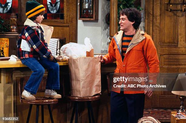 Season Two - "Little Orphan Morkie" 1980 Noah Hathaway, Robin Williams