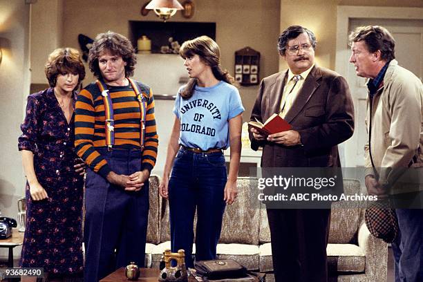 Mork's Baby Blues" - Season Two - 9/30/79, Gold-digger Kathy believed Mork was rich, and claimed she was carrying his child. Pam Dawber , Carl...