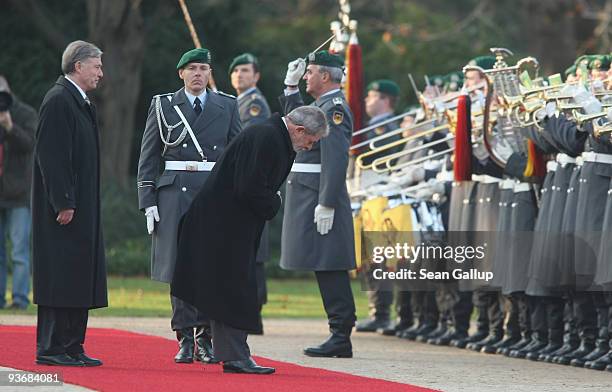 German President Horst Koehler and Brazilian President Luiz Inacio Lula da Silva review a guard of honour upon da Silva's arrival at Bellevue Palace...