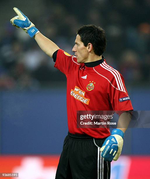 Helge Payer, goalkeeper of Wien gives instructions during the UEFA Europa League Group C match between Hamburger SV and SK Rapid Wien at HSH Nordbank...