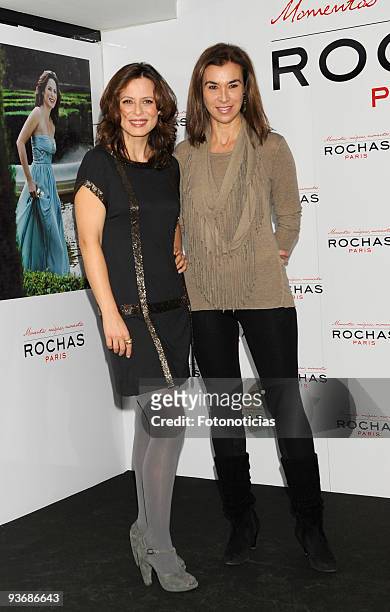 Actress Aitana Sanchez Gijon and writer Carmen Posadas present Aitana Sanchez Gijon "Magic Moments", at the Vincci Hotel on December 3, 2009 in...