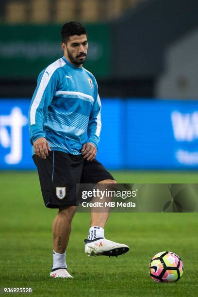 Luis Suarez of Uruguay national football team takes part in a training session before the semi-final match against Czech Republic during the 2018...